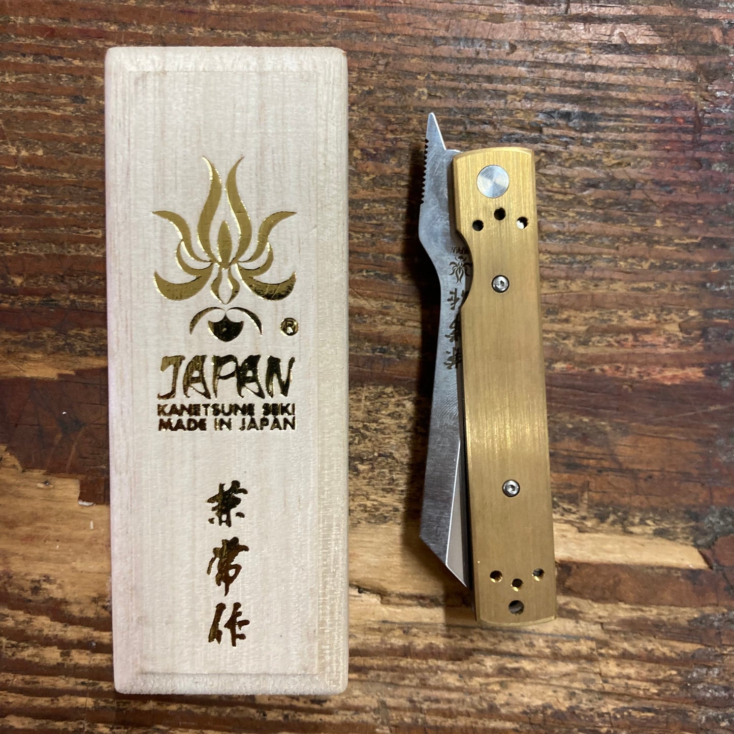 Kanetsune Brushed Brass Linerlock (KB561)
