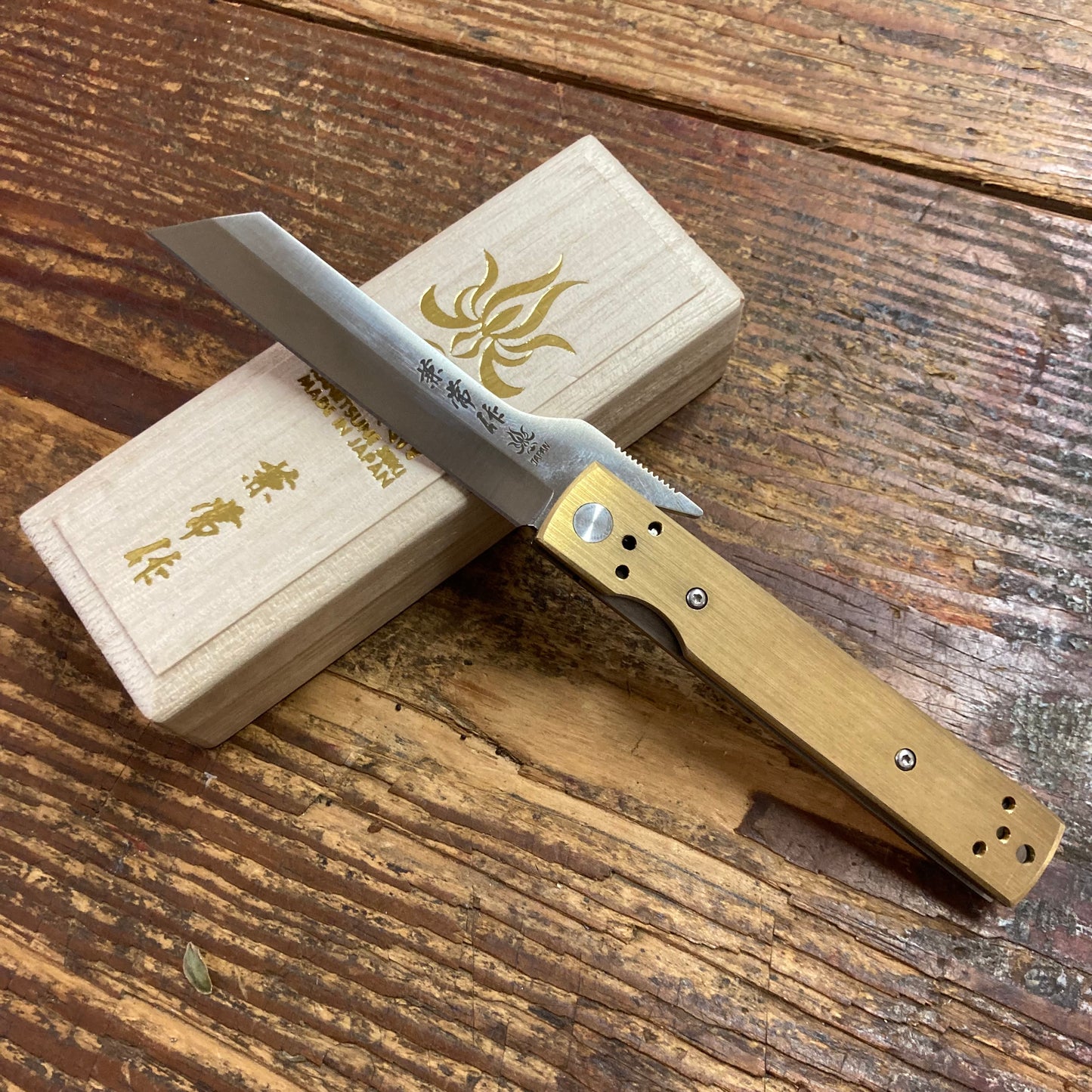Kanetsune Brushed Brass Linerlock (KB561)