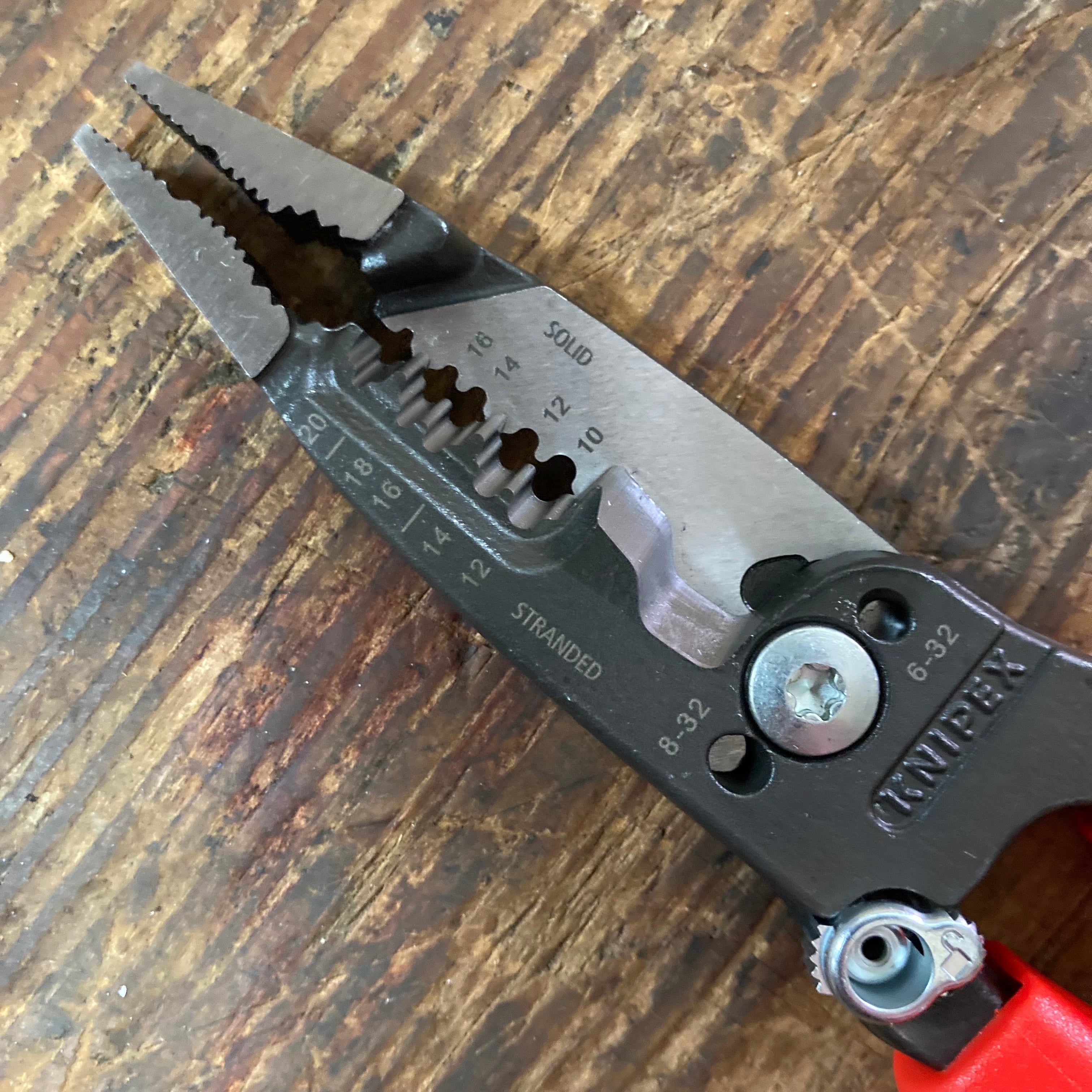 Knipex 8