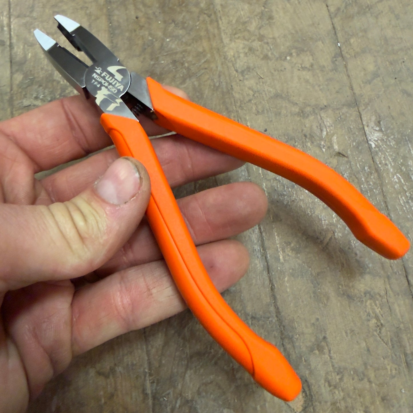 Fujiya 150mm Screw Removal Pliers (NSP01-150)