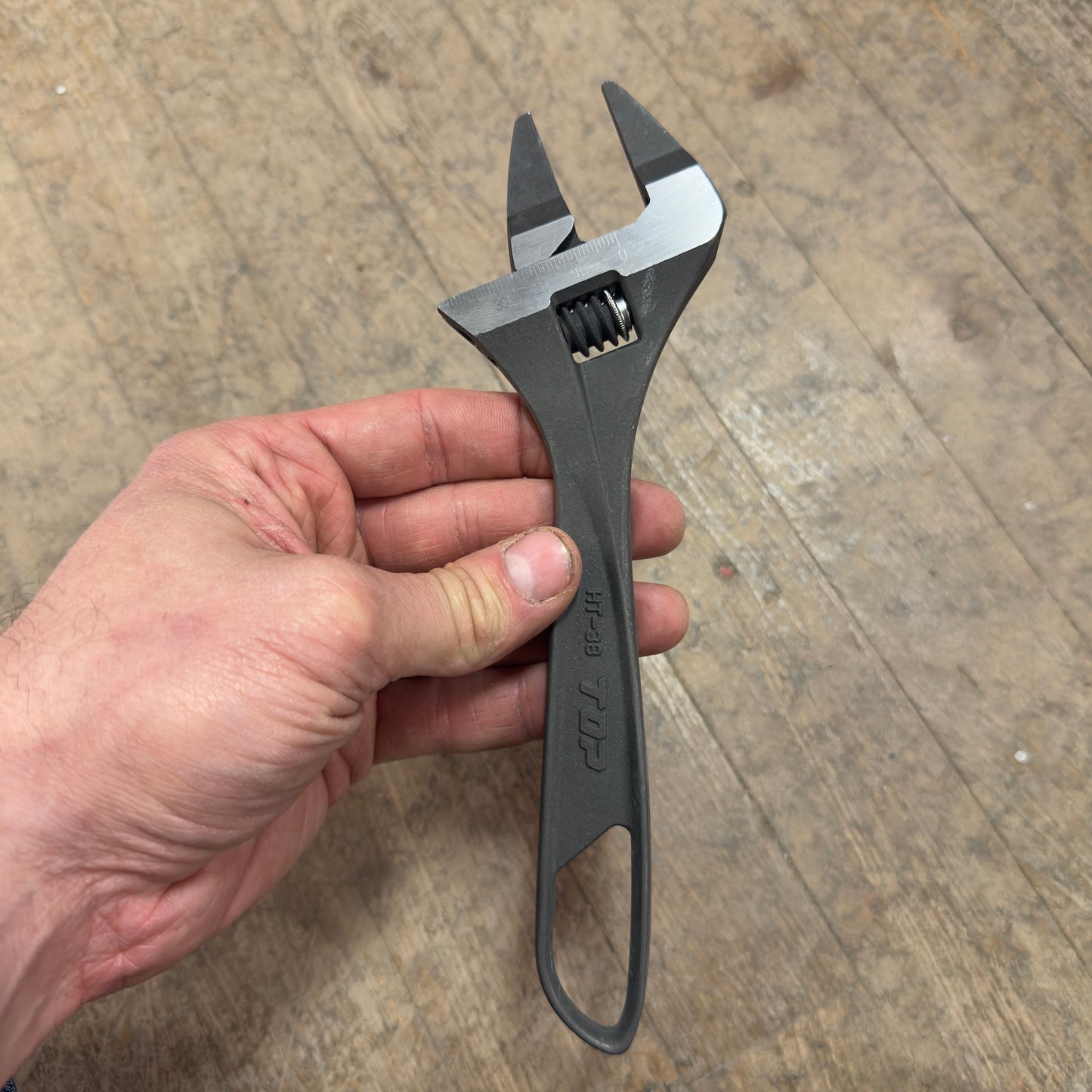 Top 224mm Thin Exact Bent Wrench - 38mm max opening (HT-38)
