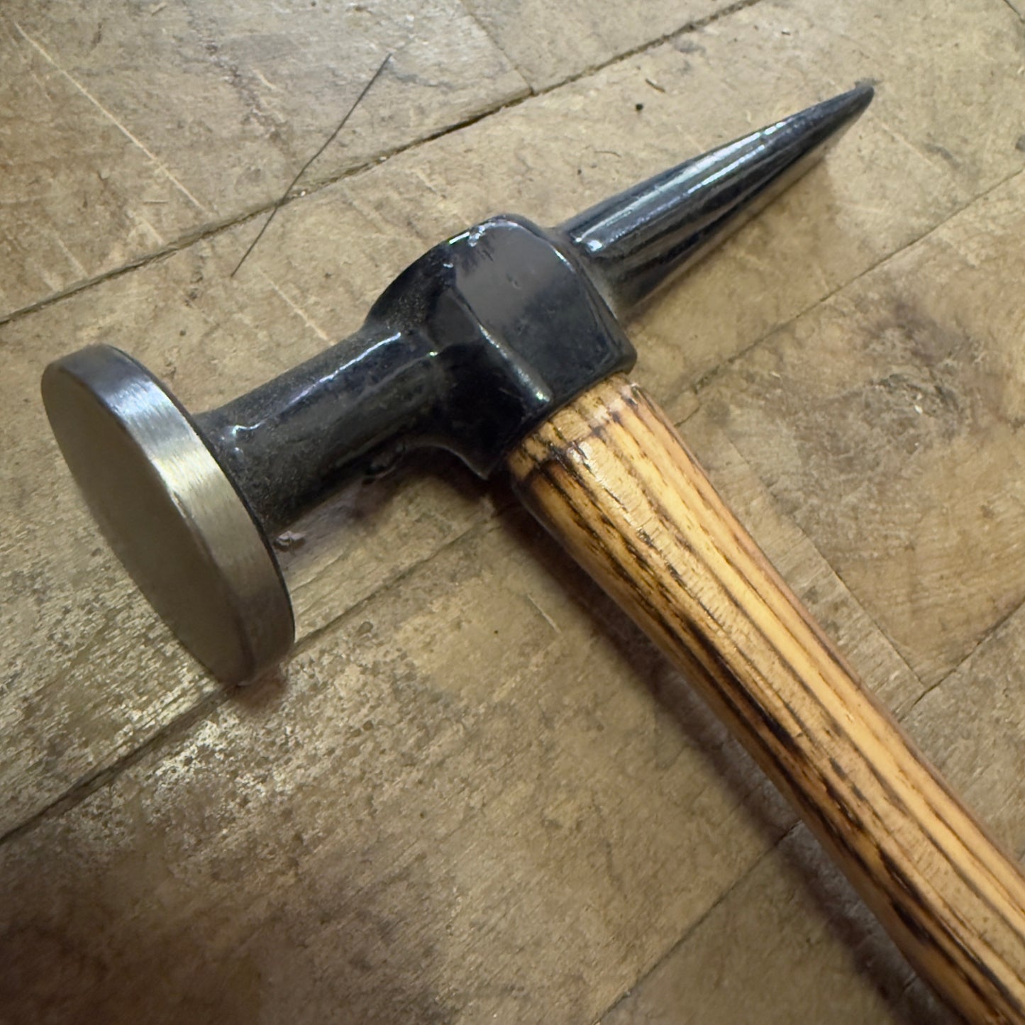 Martin Cross Chisel Hammer w/ Wooden Handle (153G)