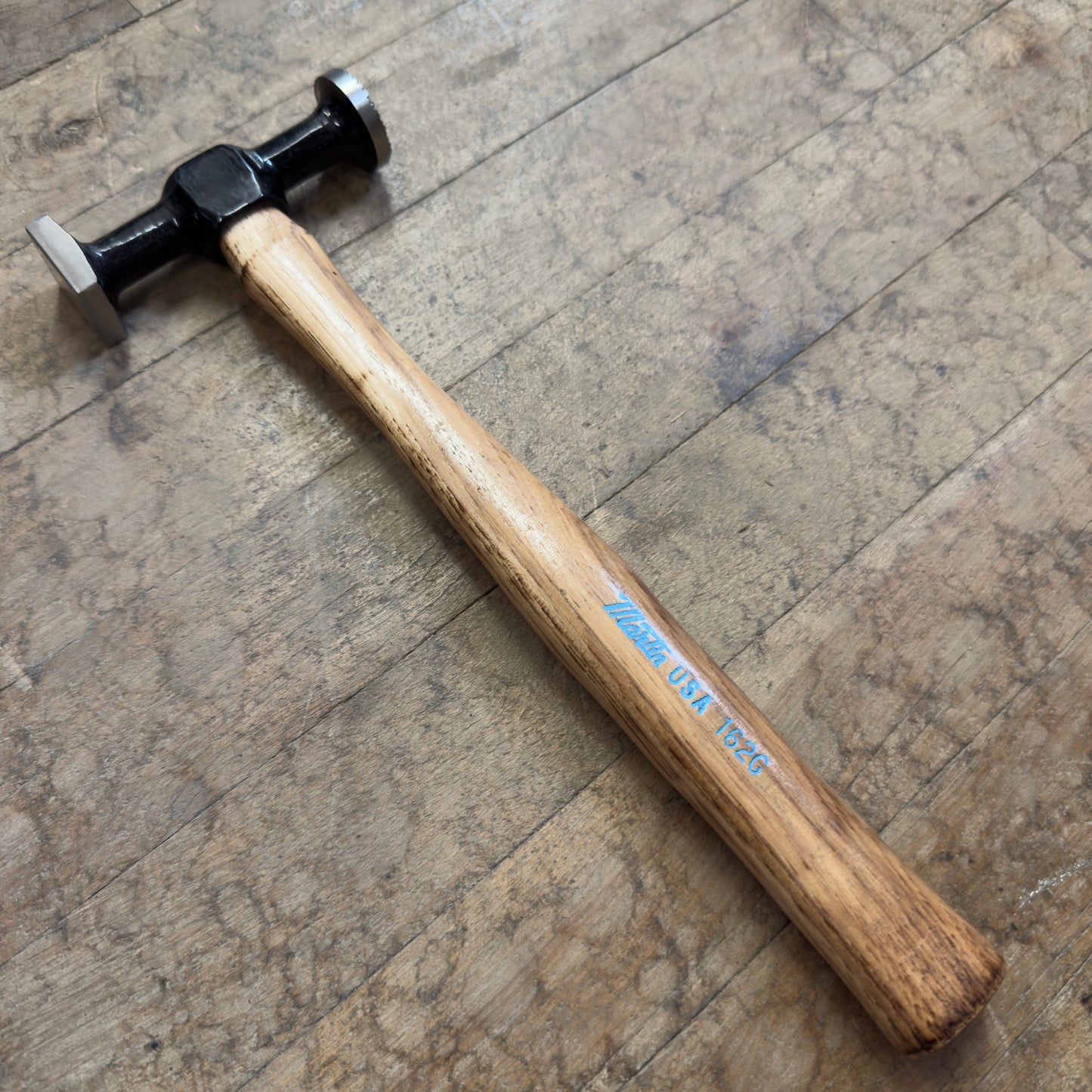 Martin Serrated Head Shrinking Hammer w/ Wooden Handle (162G)