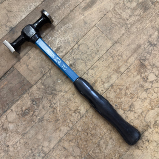 Martin Serrated Head Shrinking Hammer w/ Fiberglass Handle (162FG)