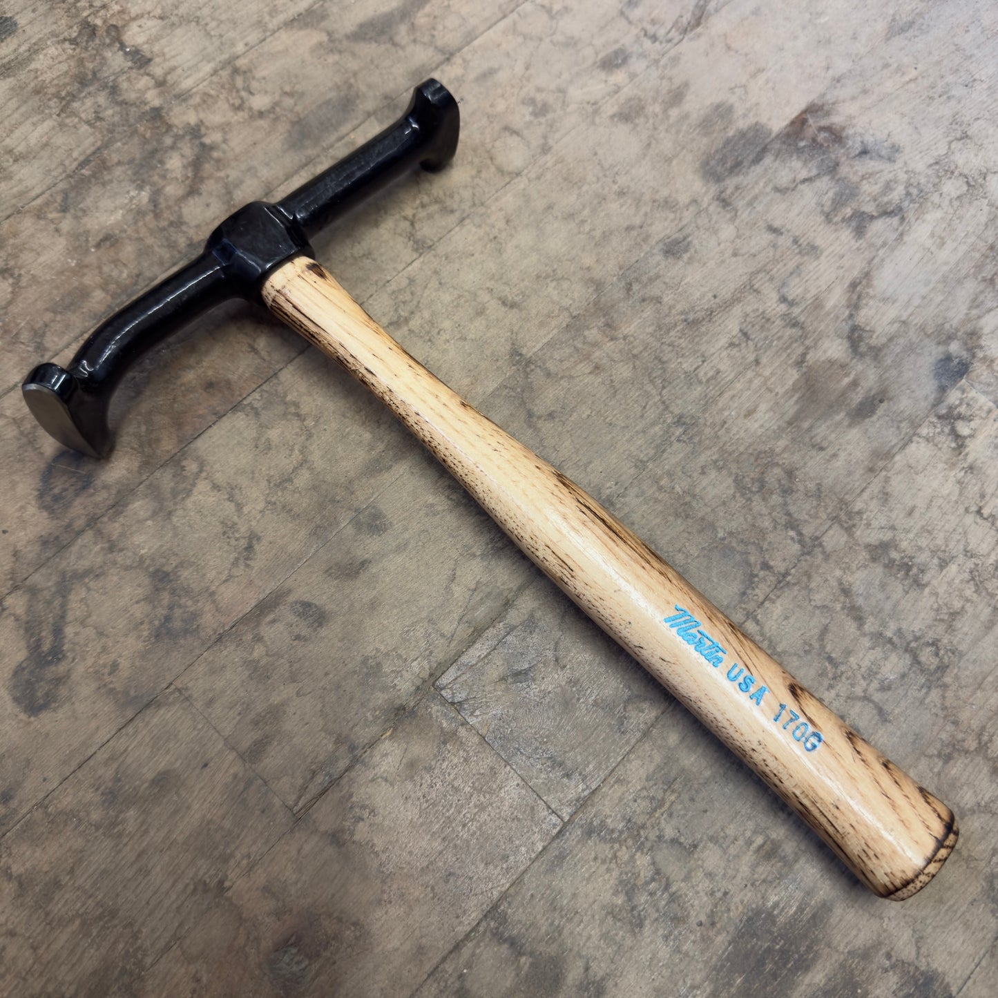 Martin Door Skin Hammer w/ Wooden Handle (170G)