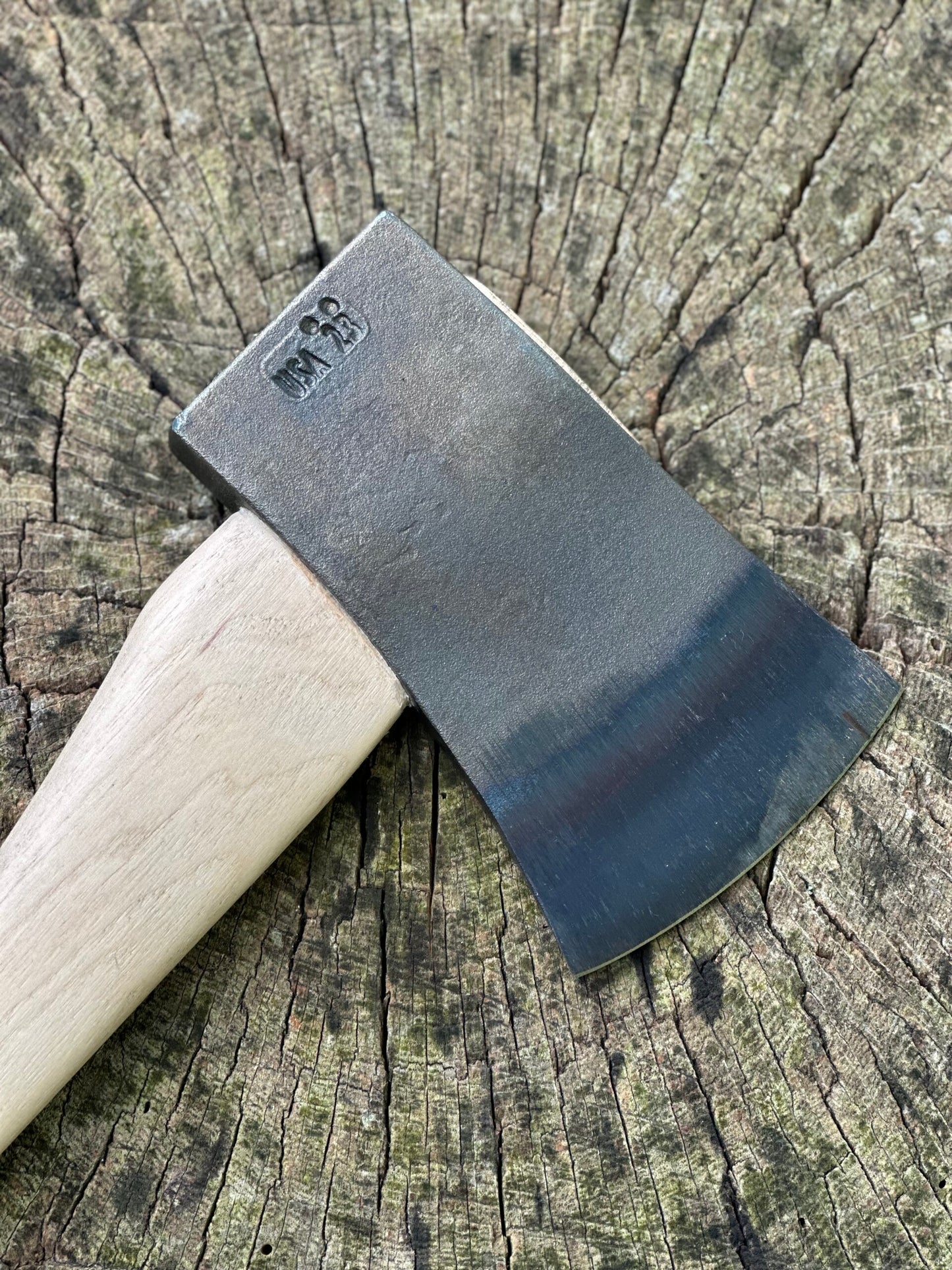 2.25lbs Boy's Axe w/ 24" Curved Hickory Handle (SU22B24C)