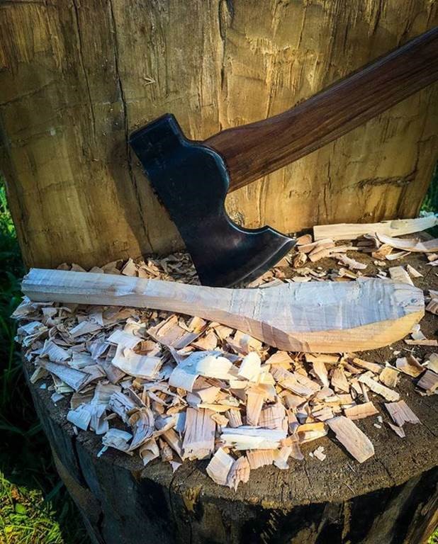 Council Tool 1.7lbs Wood-Craft Camp Carver 22" Straight Handle w/ Mask (WC17CCA22S)