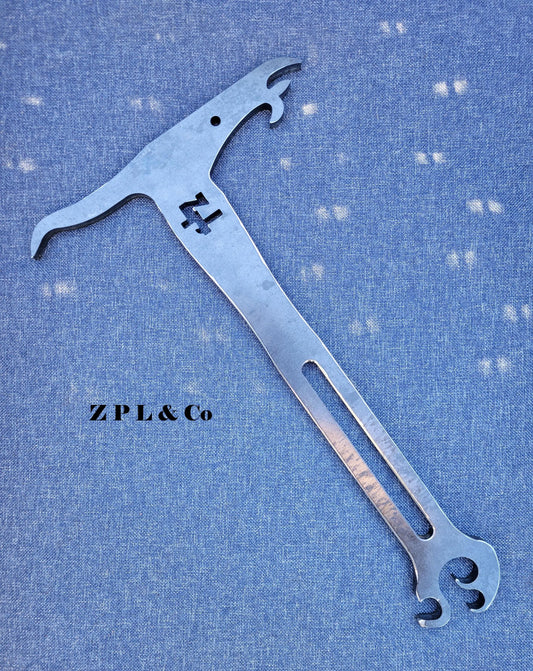 Carbon Steel Crowsbeak Multi-Tool - Campfire Cooking Tool (CAW)