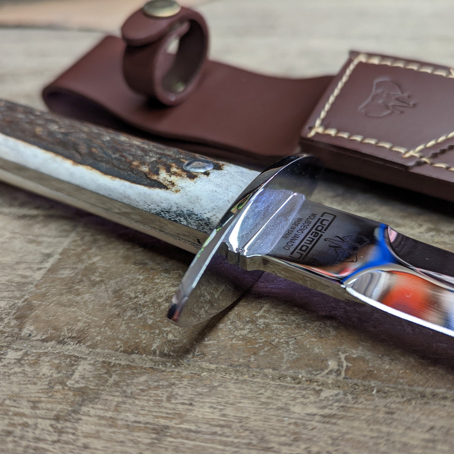 Cudeman Full Tang Dagger (Pig Sticker) w/ Stag Handle (113-C)