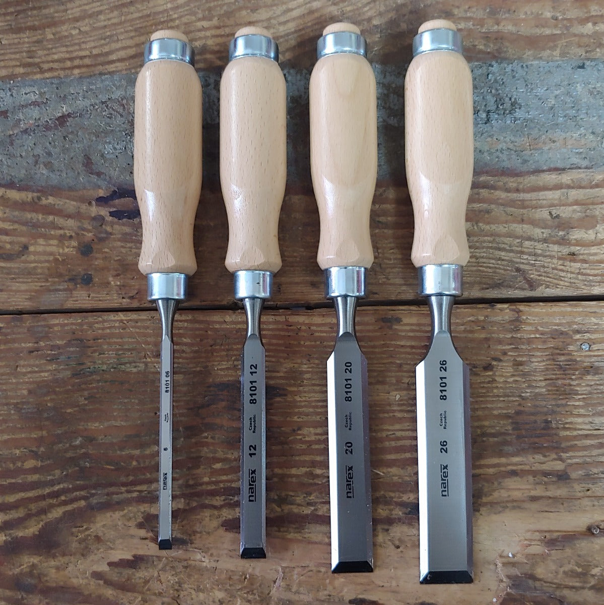Narex 4pc Standard Bevel Edge Chisel Set (6mm, 12mm, 20mm, 26mm) (863010)