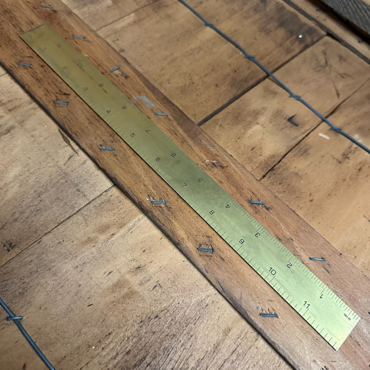 Fowler 12" 4R Rigid Gold Tempered Rule (32nds/64ths & 8ths/16ths) w/ Blemish (52-339-012)