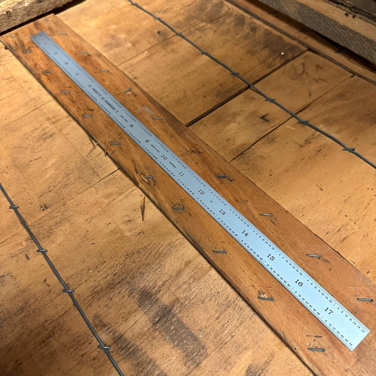 PEC 18" 4R Flexible Tempered Rule (32nds/64ths & 8ths/16ths) w/ Blemish (780038)