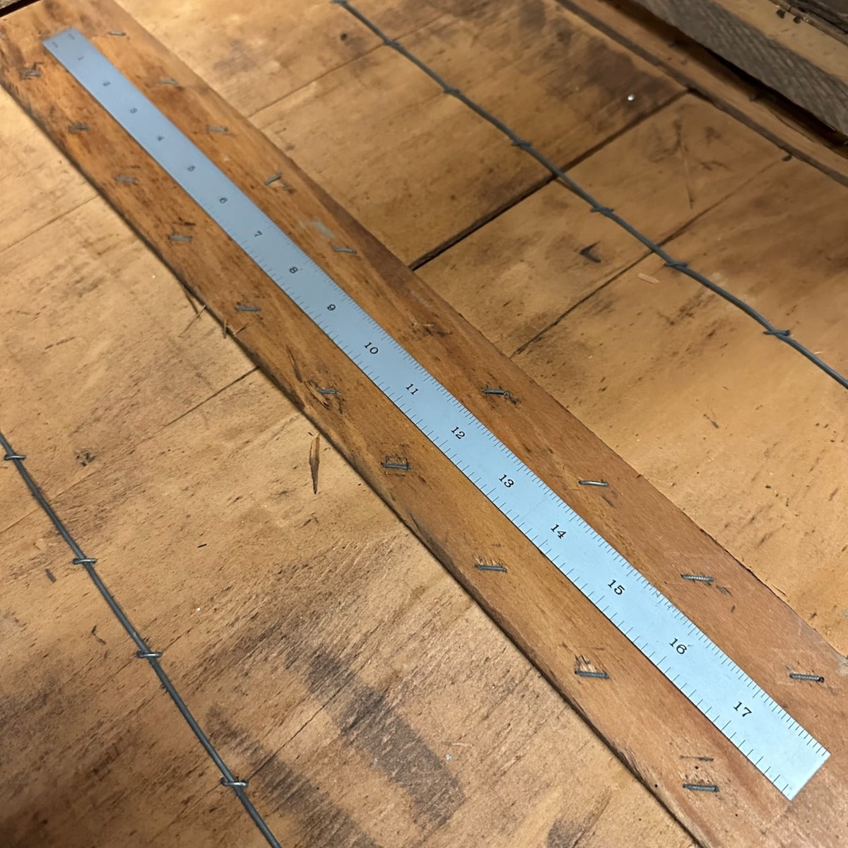 PEC 18" 4R Flexible Tempered Rule (32nds/64ths & 8ths/16ths) w/ Blemish (780038)