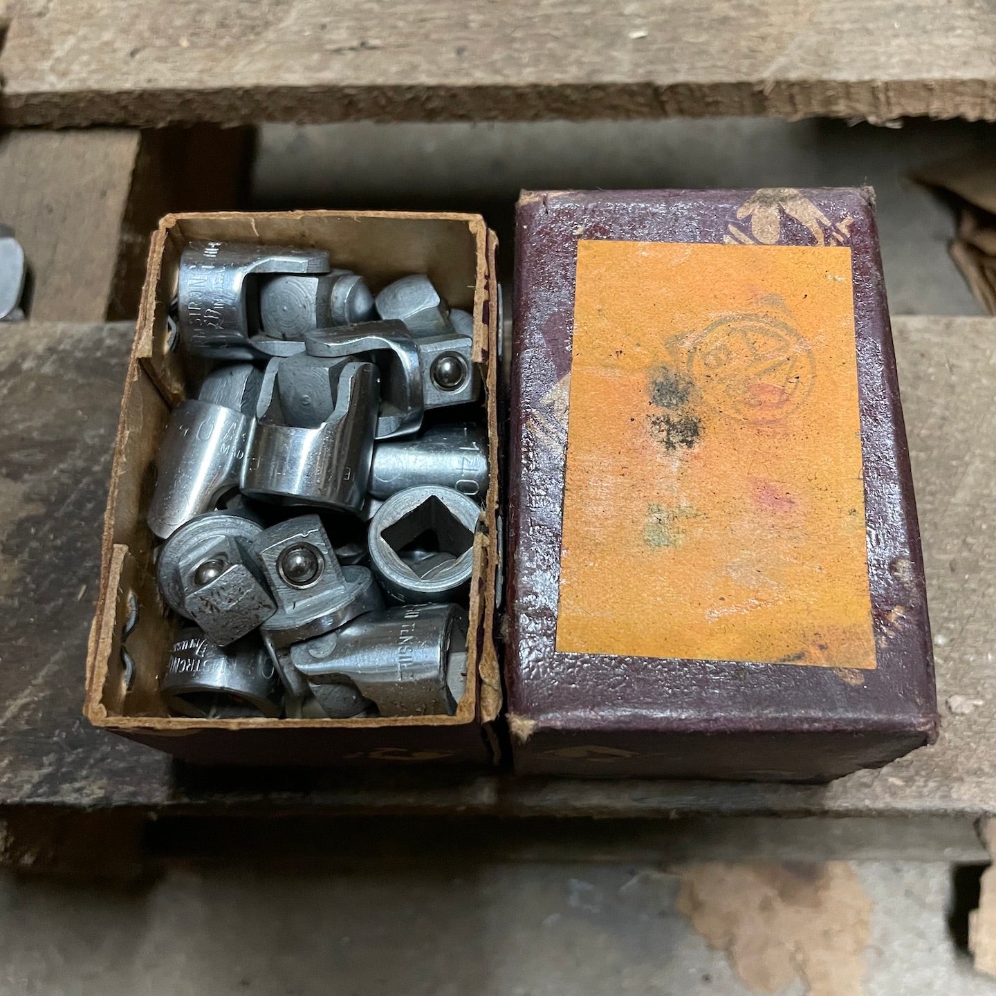 NOS WWII Era Armstrong 3/8" Drive Universal
