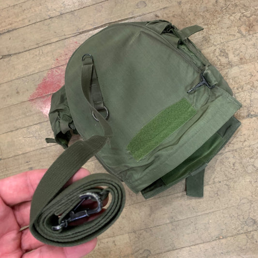 US Military M40 Gas Mask Carrier / Pouch with Hard Plastic Interior Liner & Strap (Used) (M40-BAG)