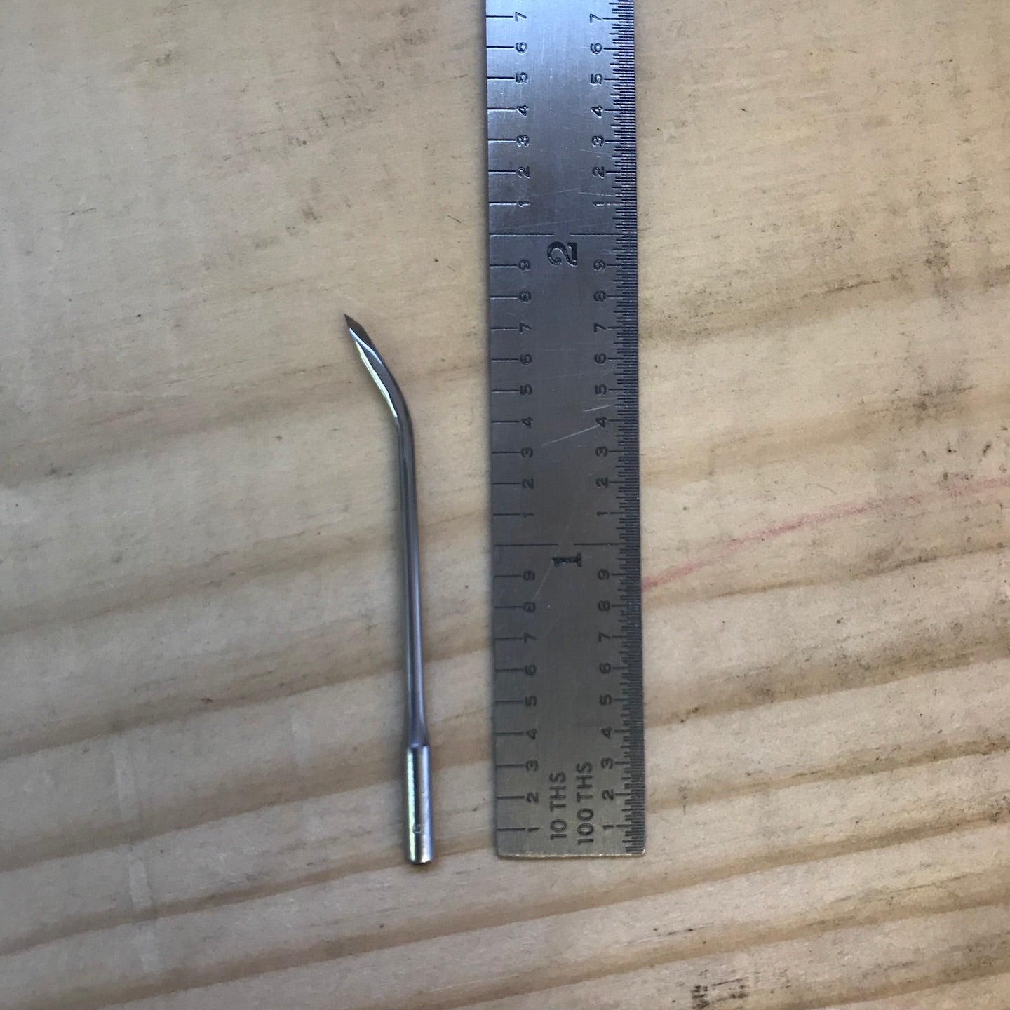 C.S. Osborne Curved Replacement Sewing Awl Needle (413N-6)
