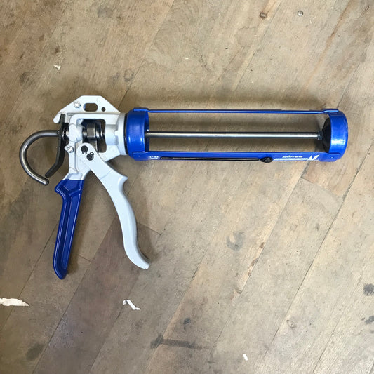 Newborn Mfg Caulking Gun Pro Model (250PM)