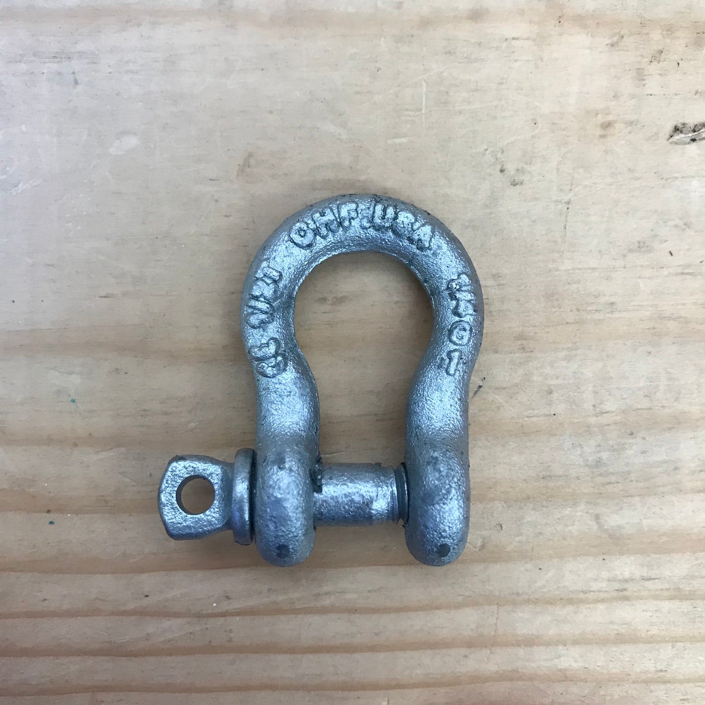 Chicago Hardware 1/4" Galvanized Anchor Screw Pin Shackle (20110-0)