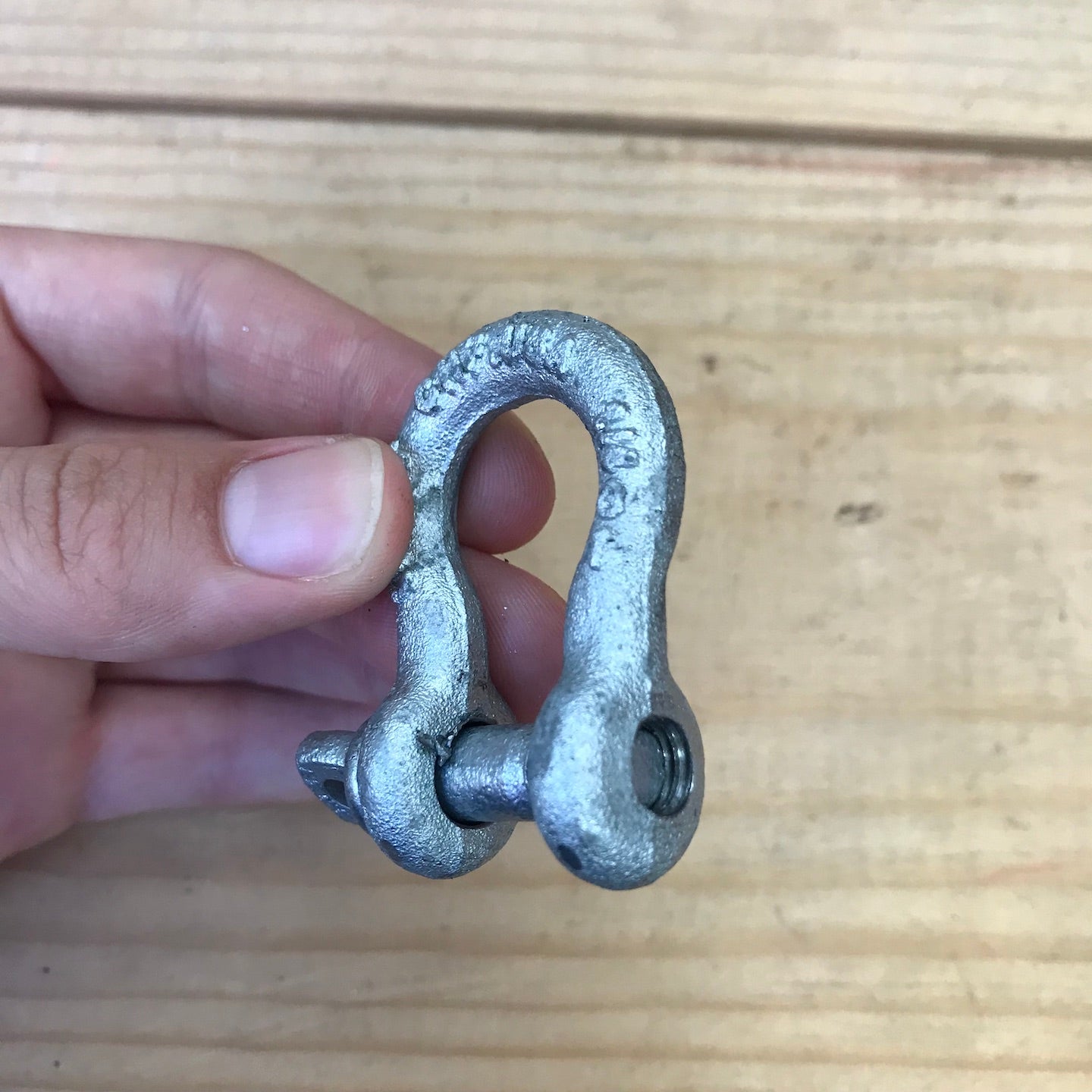 Chicago Hardware 1/4" Galvanized Anchor Screw Pin Shackle (20110-0)