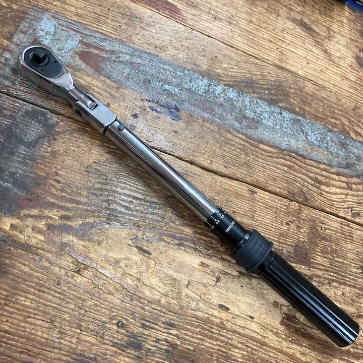 Central Tool 3/8" Drive 20-100 Ft. Lb. Torque Wrench (97352)