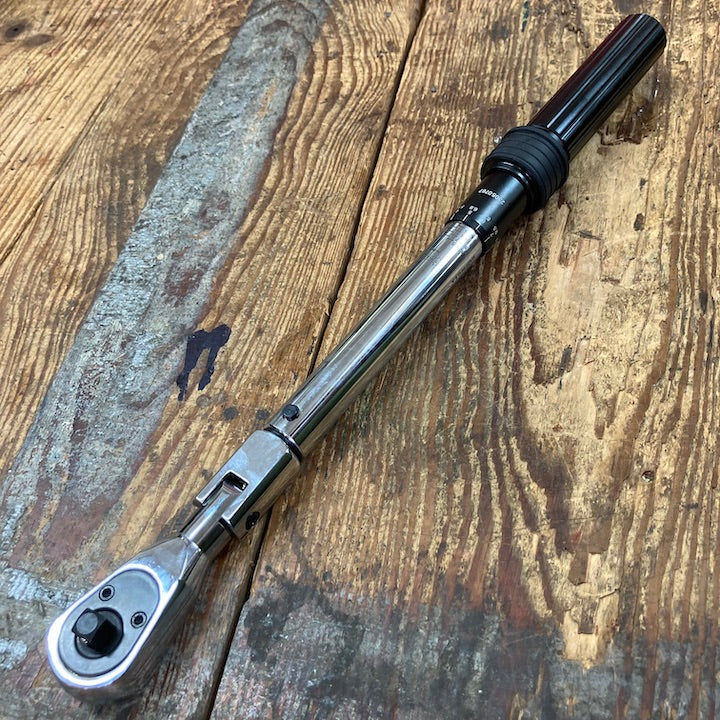 Central Tool 3/8" Drive 20-100 Ft. Lb. Torque Wrench (97352)
