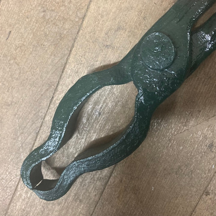 Lansing Forge 24" Rivet Tongs (RT003)