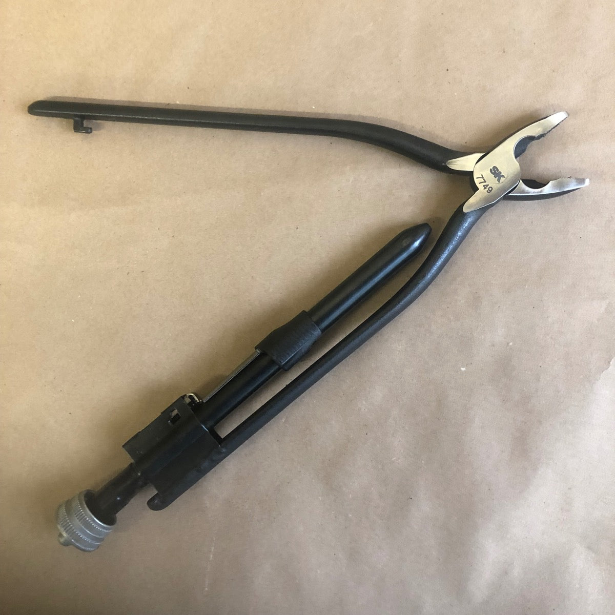 12" automatic right hand diagonal nose wire twister pliers