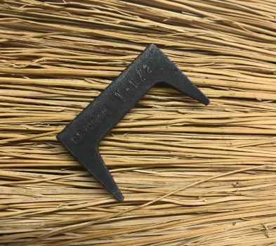 C.S. Osborne 6" Triangular Bearing Scraper 34-E (34-E)