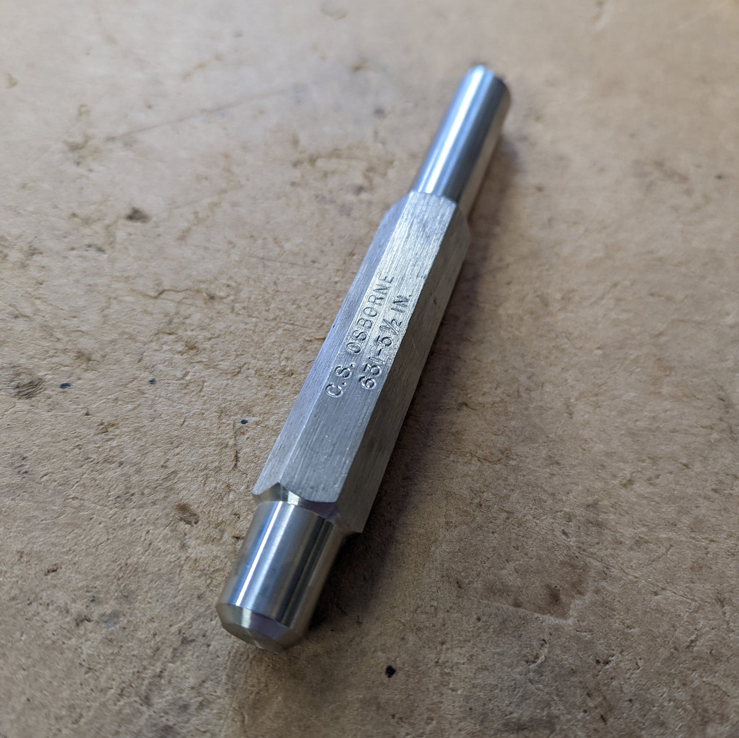 C.S. Osborne Magnetic Nail Holder & Tack Placer (631-5-1/2)