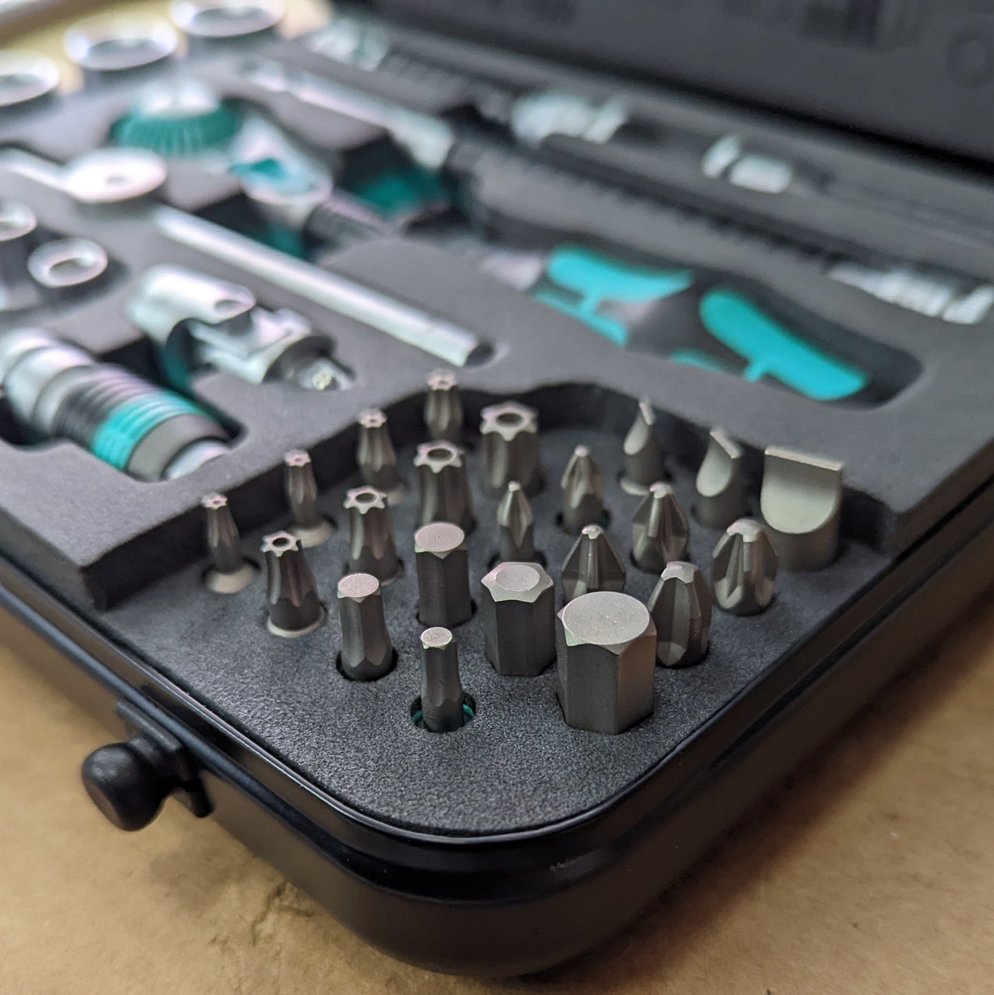 Wera 42-Piece 8100 Metric Zyklop Speed Ratchet Set, 1/4" drive (121103) (05003533001)