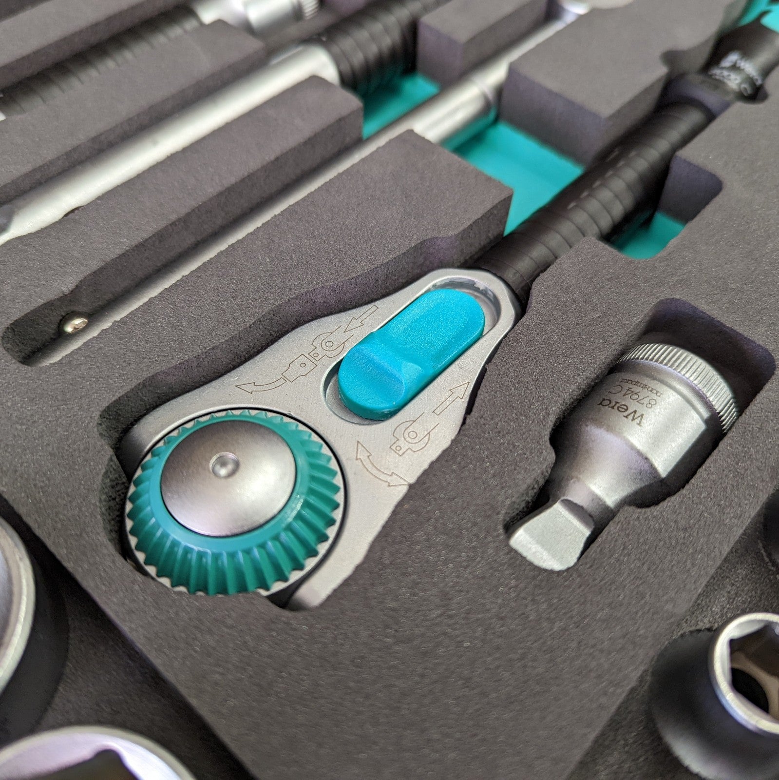 Wera 8100 38-Piece Imperial Zyklop Speed Ratchet Set, 1/2