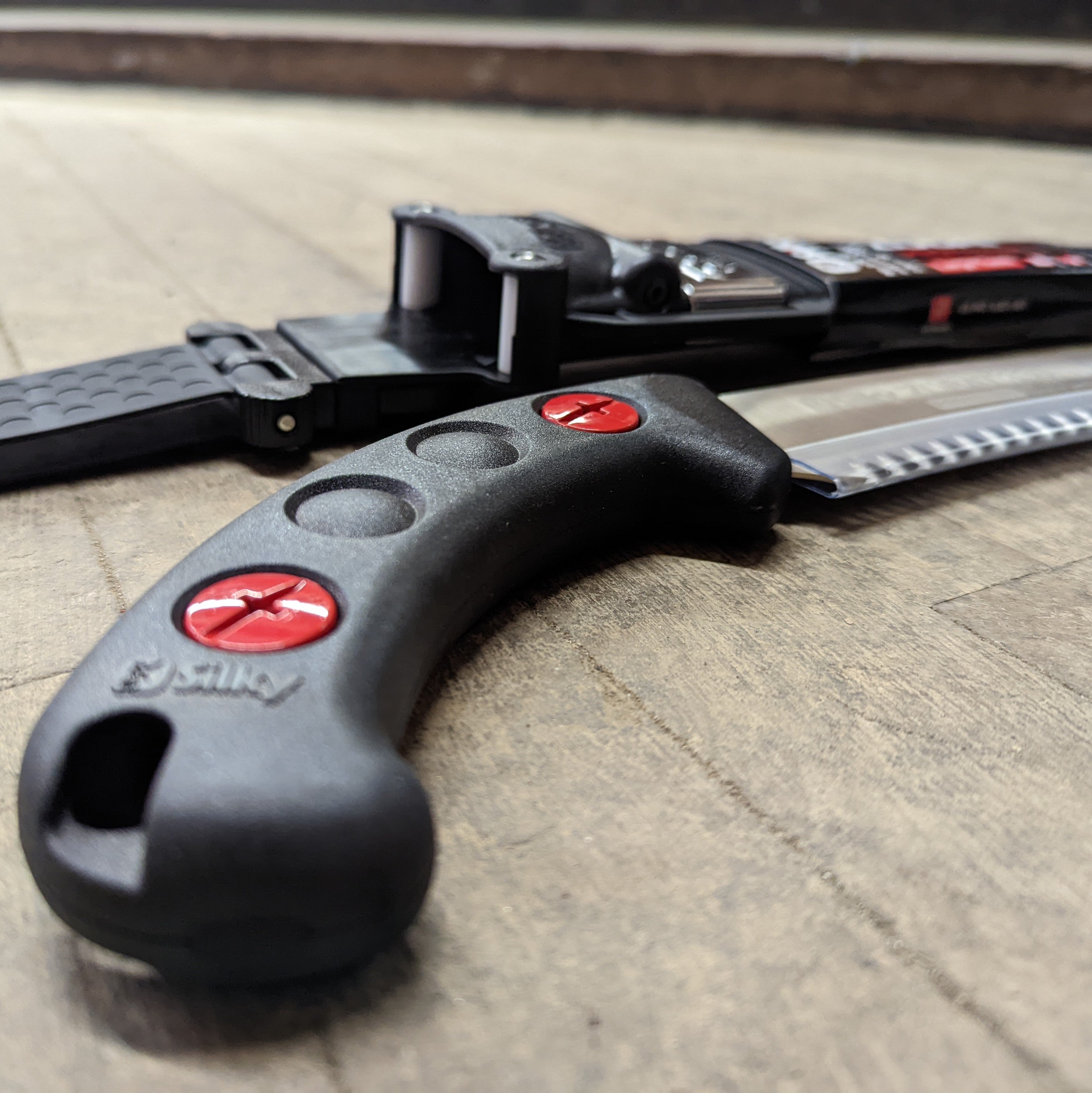 Silky Zubat Professional 330mm Hand Saw (270-33) – Harry J