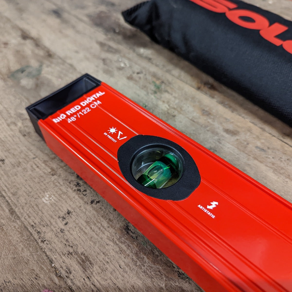 Big Red SOLA DIGITAL 48" Box Beam Level w/ Bluetooth (LSB48D)