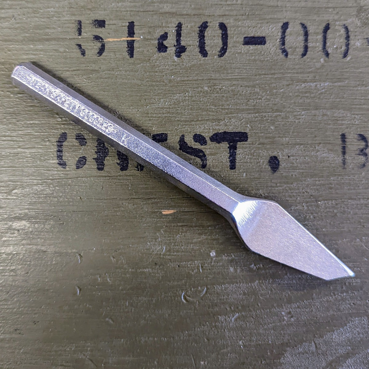 Wilde 1/8" Round Chisel (CR432)