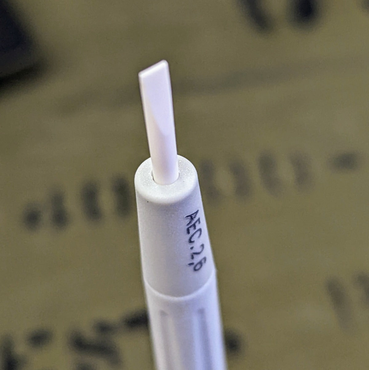 Facom Ceramic Slotted Screwdriver (AEMC.2,6)