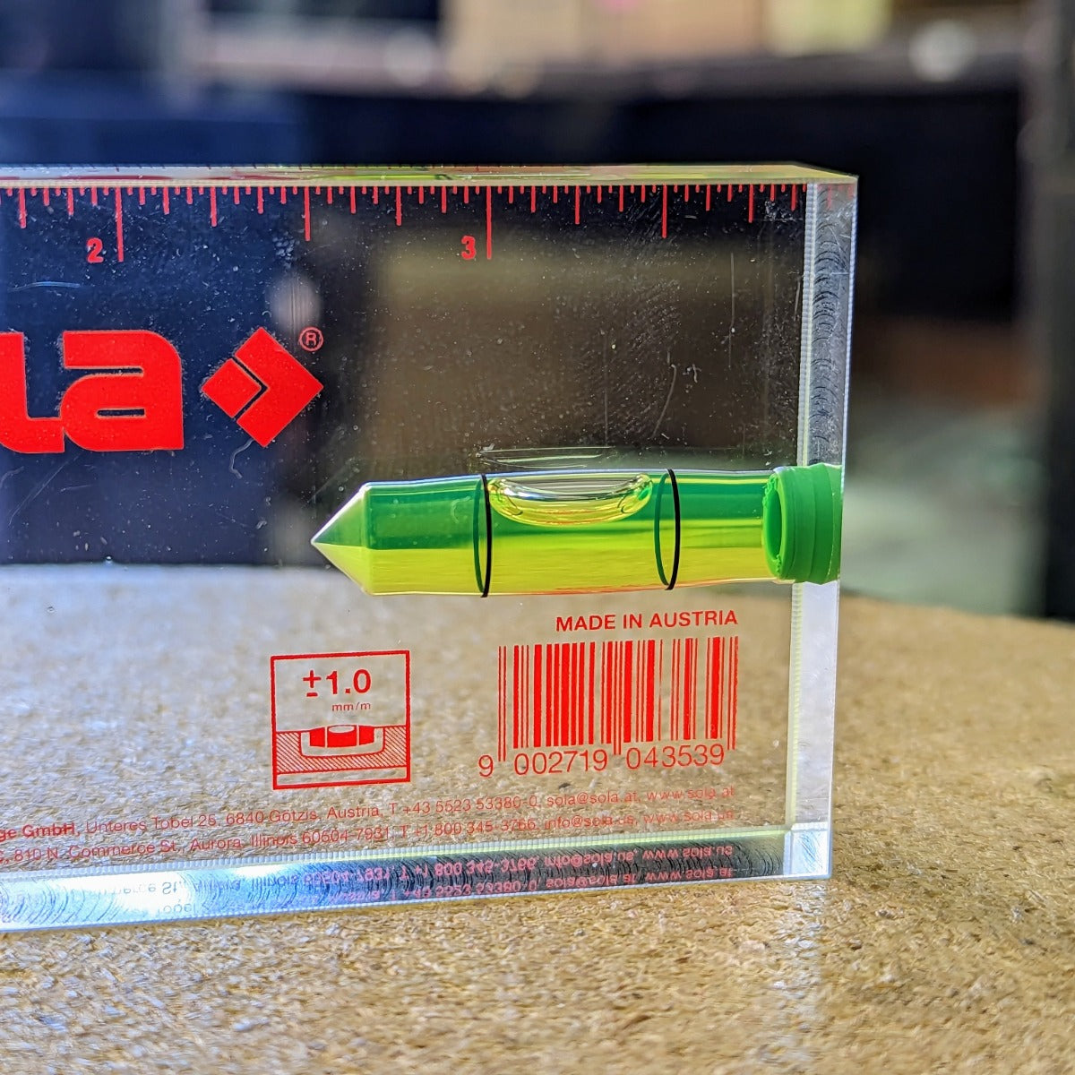 Level Machine Rectangle SOLA Rectangular Acrylic Level (R100) – Harry J. Epstein Co.