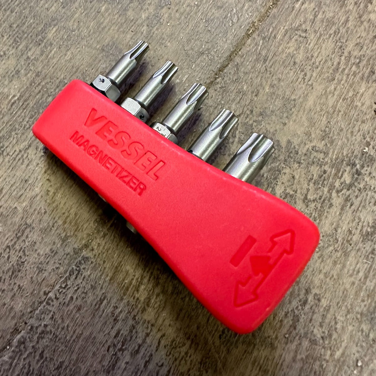 5 Pc Vessel Impact Ball Torsion Torx Bit Set w/ Mag Charge Holder (IBMG30K002)