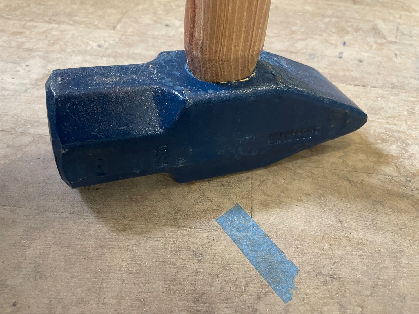 Warwood 8 LB Cross Pein Wood Handled Sledge Hammer